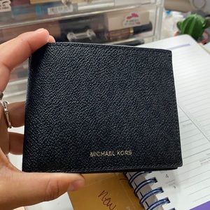 Never used mans Michael Korda wallet